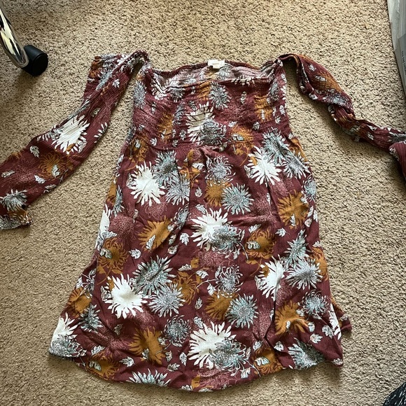 Off the shoulder dress - Picture 2 of 7